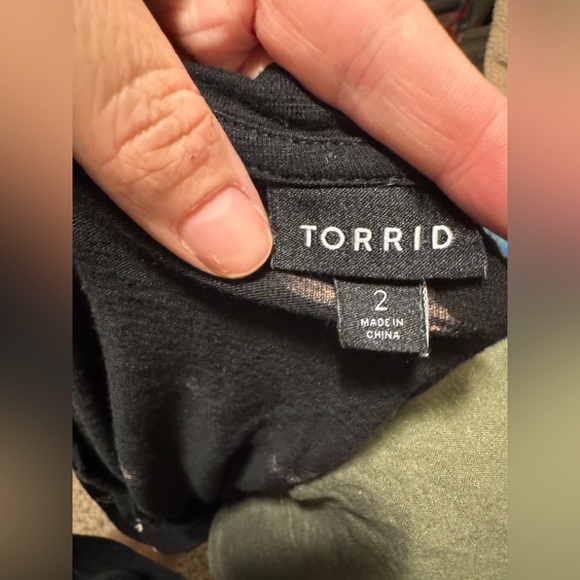 Torrid heart t-shirt size 2 - Picture 3 of 3